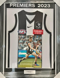 COLLINGWOOD-Jordan De Goey Signed Photo With 2023 Premiership Guernsey