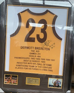 MELBOURNE Demons 2023 Team Signed Jersey FRAMED