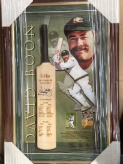 CRICKET-David Boon Signed Mini Bat