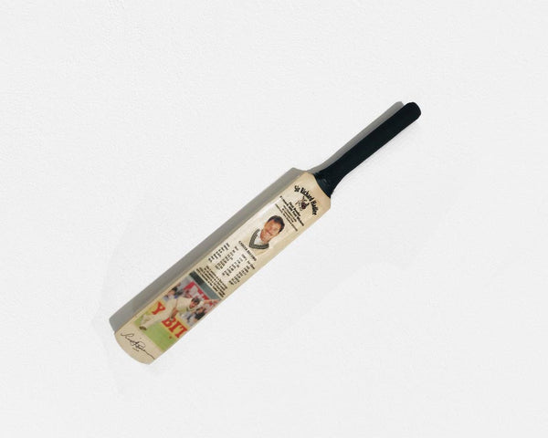 CRICKET-Sir Richard Hadlee Signed Mini Bat