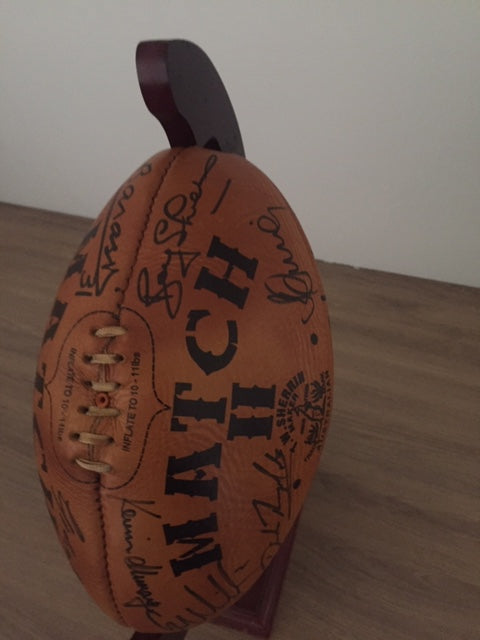 AFL-Match Football with 36 signatures