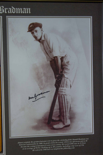 BRADMAN-Donald Bradman mini bat signed photo/Mini bat