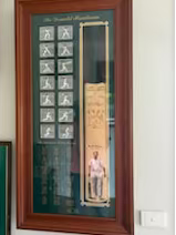 BRADMAN Signed Bat with frame X frame images/playing records/Framed