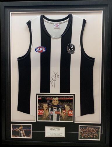COLLINGWOOD-BOBBY HILL SIGNED JERSEY FRAMED NORM SMITH COLLINGWOOD GUERNSEY