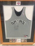 BASKETBALL-Signed Andrew Gage 1999 NBA Champions Jersey/Framed
