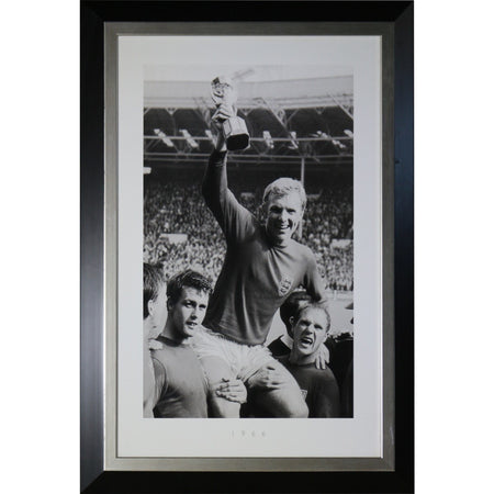 SOCCER-Bobby Moore - Soccer World Cup 1966 Colour Framed